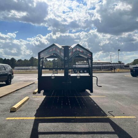 2021 Delco 20 ft Gooseneck Trailer