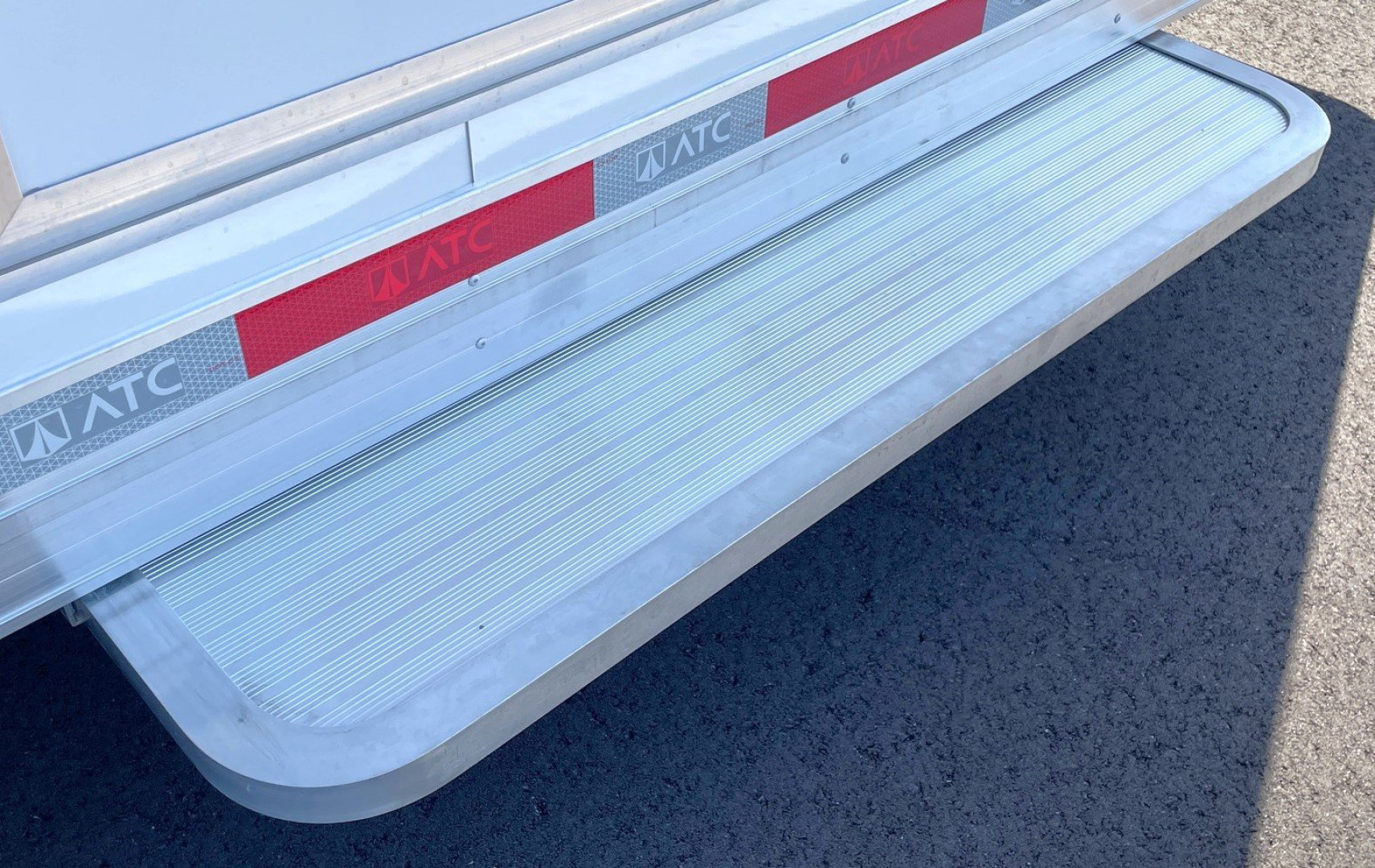 ATC 28ft RoM 500 Premier Aluminum Car Racing Trailer