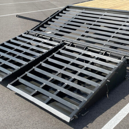 Maxx D GSX 25ft Gooseneck Flatbed Trailer 18K GVWR