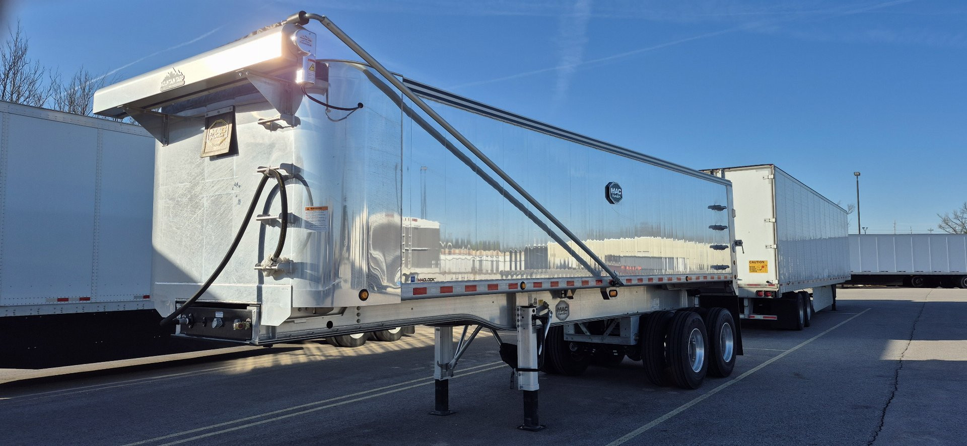 MAC Trailers 28ft Semi Dump Trailer