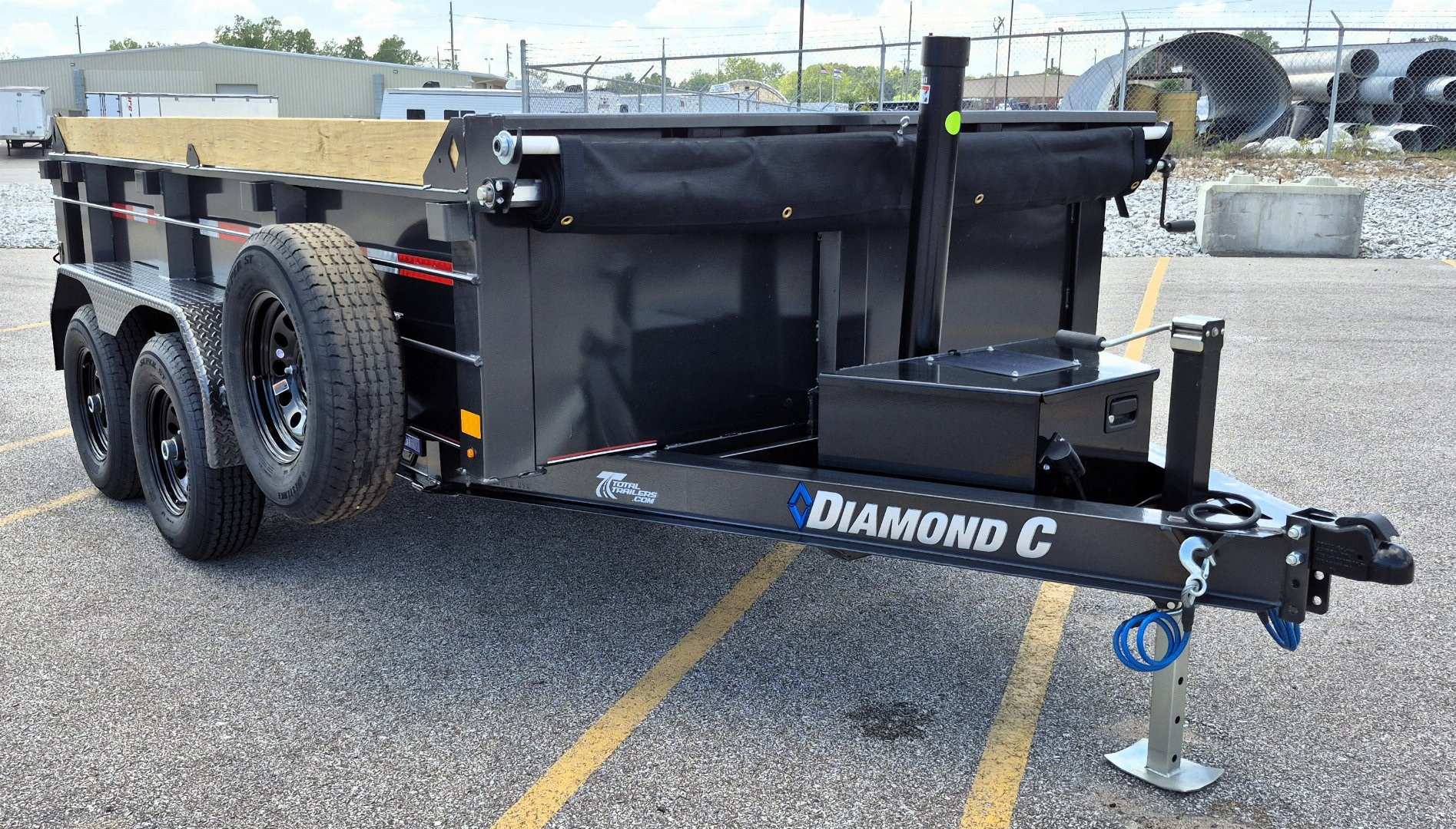 New Diamond C 12ft Dump Trailer