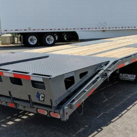 Diamond C 40ft Gooseneck Flatbed Trailer