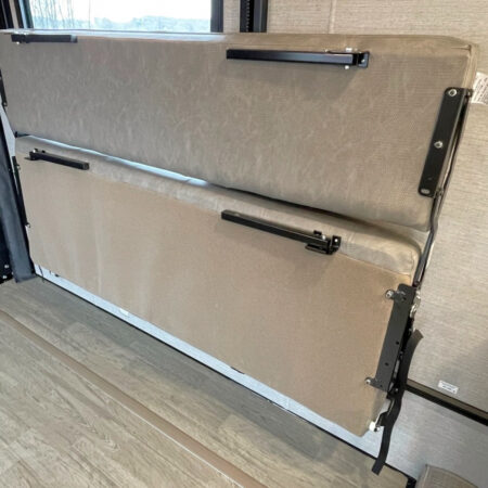 ATC 2816 PLa 550 Aluminum Toy Hauler