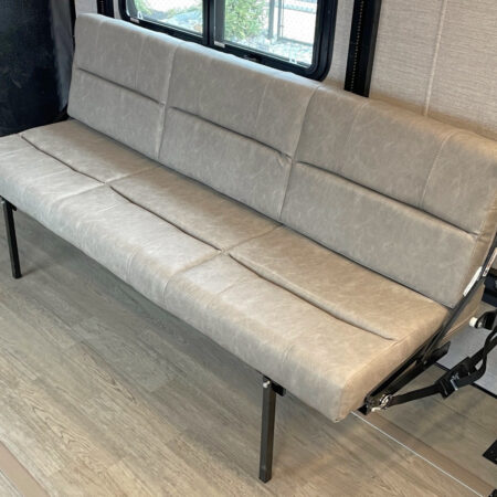 ATC 2816 PLa 550 Aluminum Toy Hauler