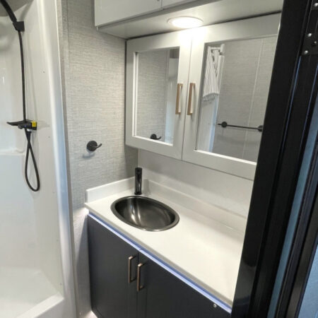 ATC 2816 PLa 550 Aluminum Toy Hauler