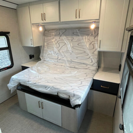 ATC 2816 PLa 550 Aluminum Toy Hauler