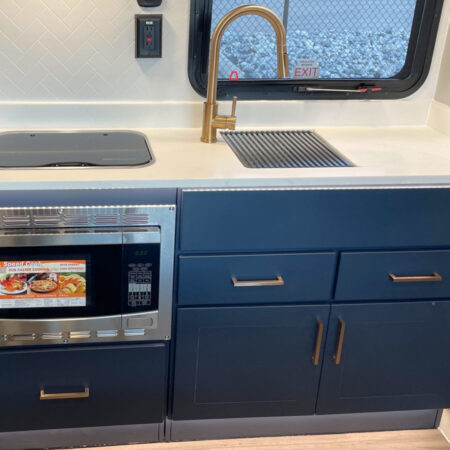 ATC 2816 PLa 550 Aluminum Toy Hauler