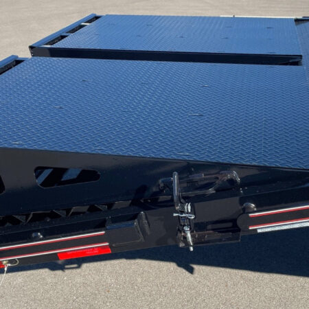 Diamond C 40ft Gooseneck Flatbed Trailer 18k GVWR