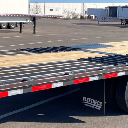 Diamond C 32ft Flatbed Gooseneck Trailer