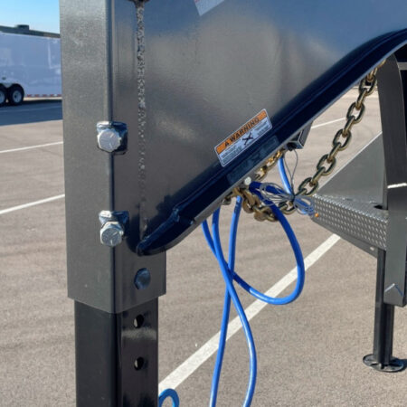 Diamond C 32ft Flatbed Gooseneck Trailer