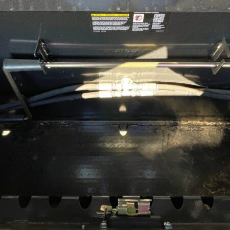 Diamond C 32ft Flatbed Gooseneck Trailer