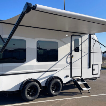 ATC PLA 450 FRONT BUNK Toy Hauler Trailer