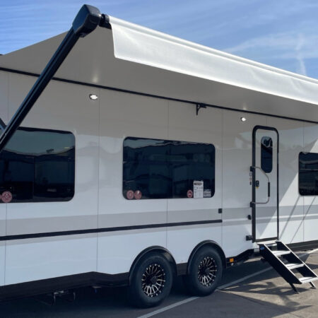 ATC 2816 PLa 550 Aluminum Toy Hauler