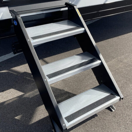 ATC 2816 PLa 550 Aluminum Toy Hauler