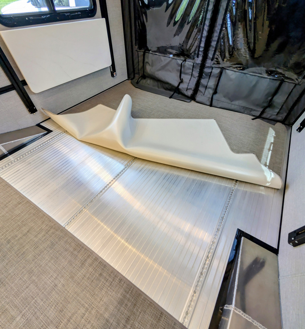 ATC PLA 700 Aluminum Gooseneck Toy Hauler