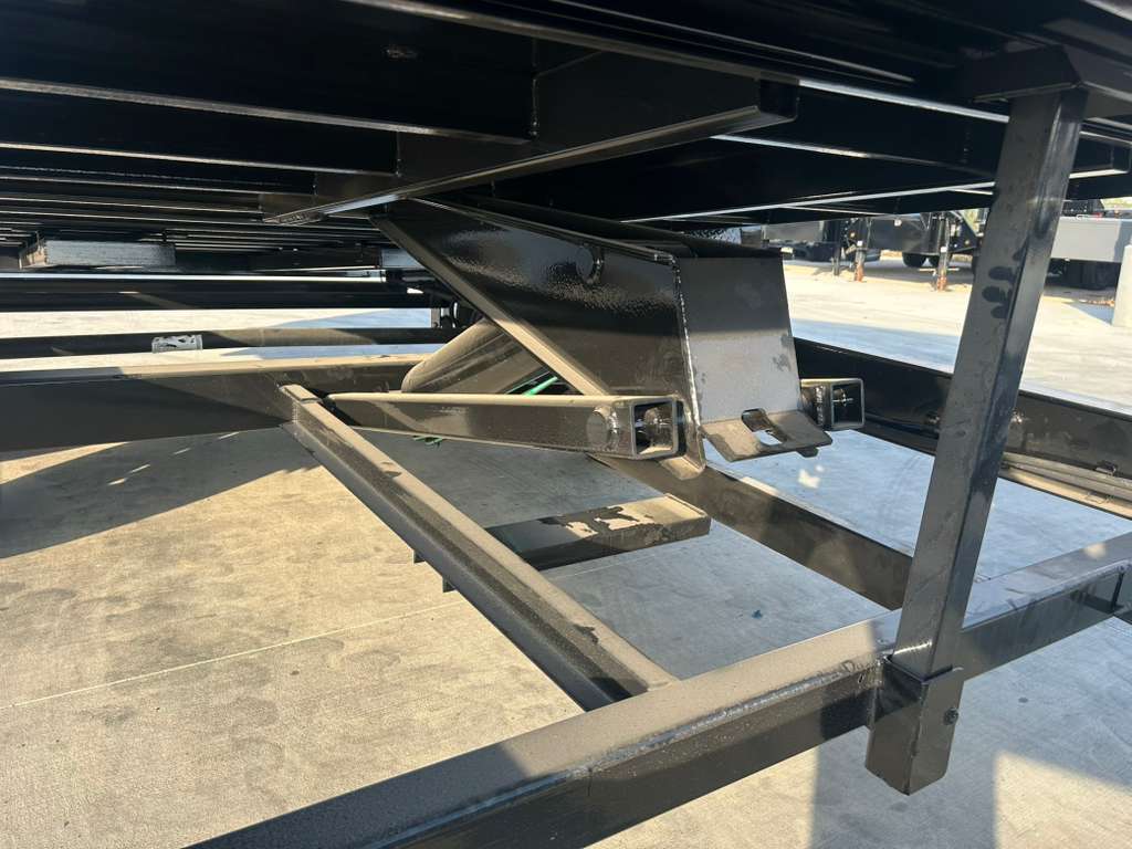 2026 RawMaxx 16x83 Dump Trailer