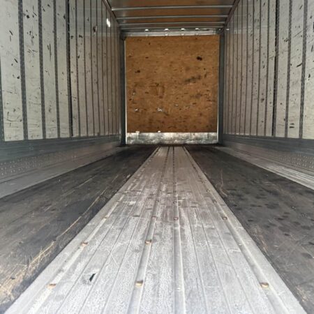 2019 Wabash 28 ft Dry Van Trailer - Image 5