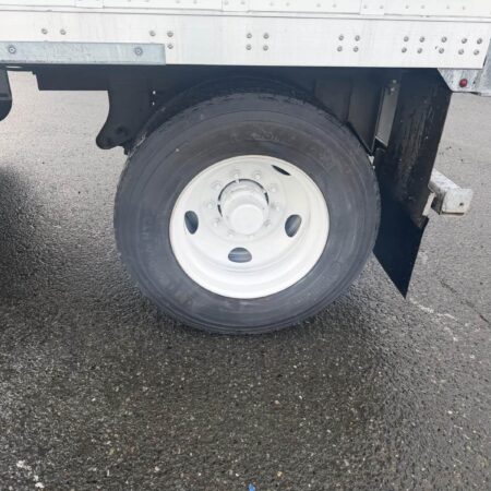 2019 Wabash 28 ft Dry Van Trailer - Image 4